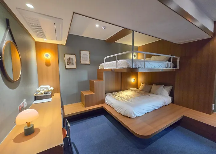 마루 종로 Maru Jongno Hostel
