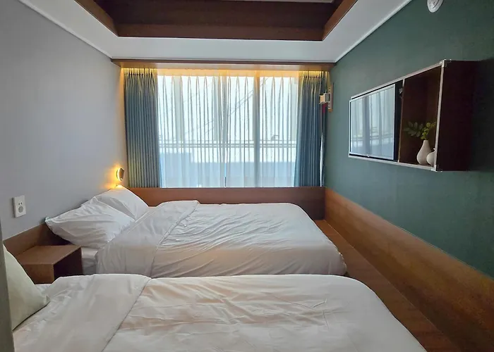 Hostel 마루 종로 Maru Jongno Seoul